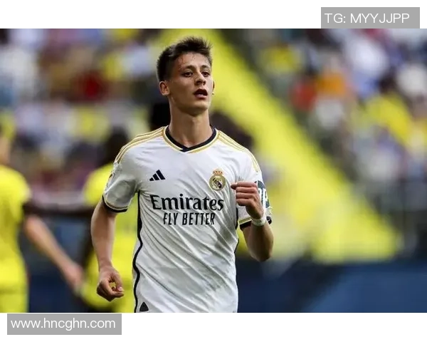 土耳其足球明星发型男孩的时尚魅力与青春风采探秘